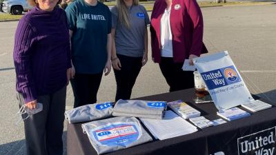 United Way and 211 Staff at the Justice Center's Victim Resource Fair